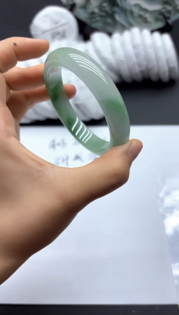 翡翠81所拍即所得 拍啥发啥 !有纹有棉正常!