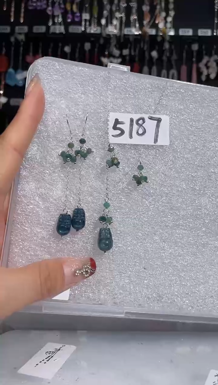 【闪购商品】紫晶耳饰银S925镶嵌喜欢拍