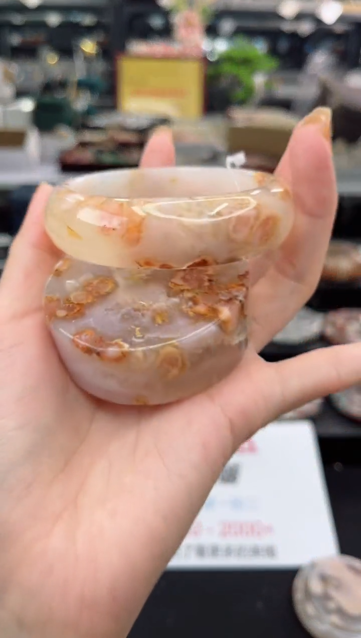 【闪购商品】石英质玉手镯未镶嵌59圈口（赠品镯心）3931279