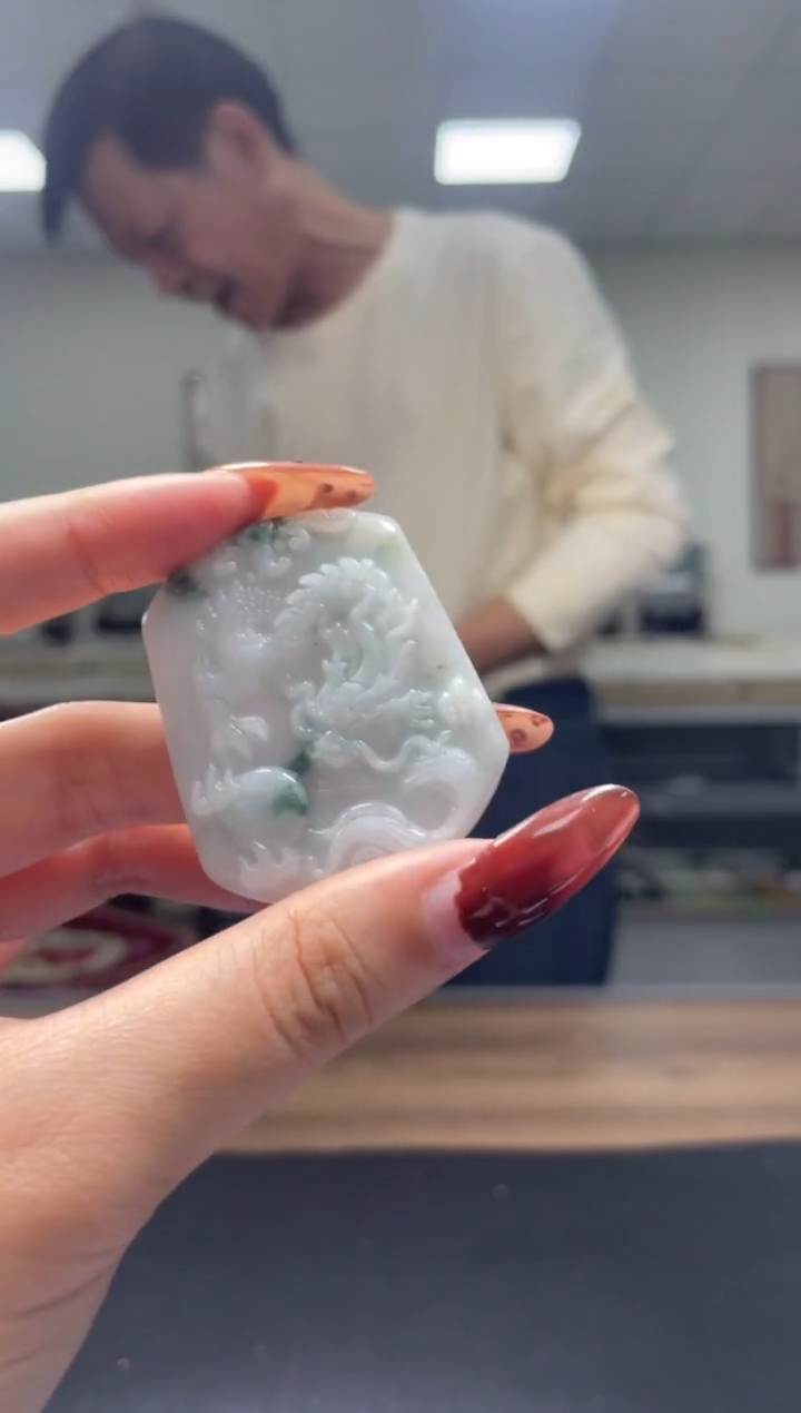 颈饰未镶嵌翡翠天然A货翡翠随机发一件31