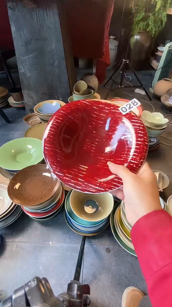 【闪购商品】碗028异型郎红果盘