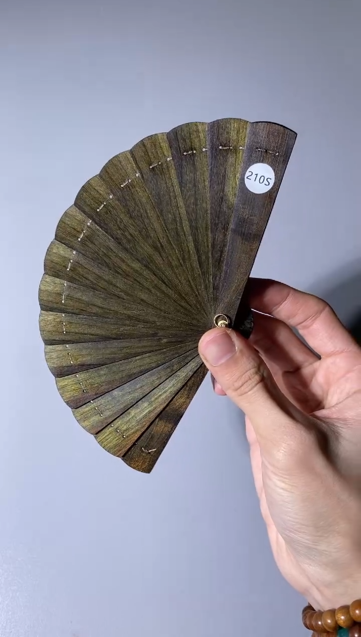 【闪购商品】金丝楠木雕210号10cm乌木金丝楠小叶桢楠掌中扇