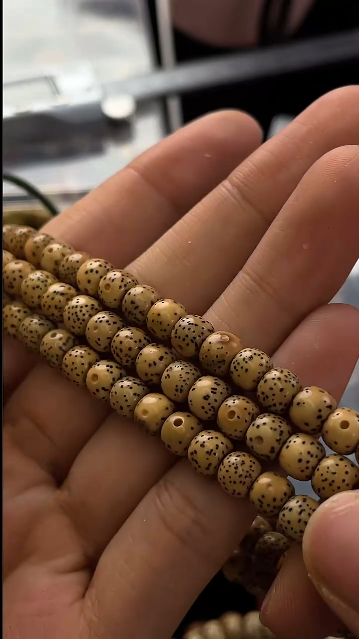 吊坠星月菩提精工级陈籽桶珠6*5长串