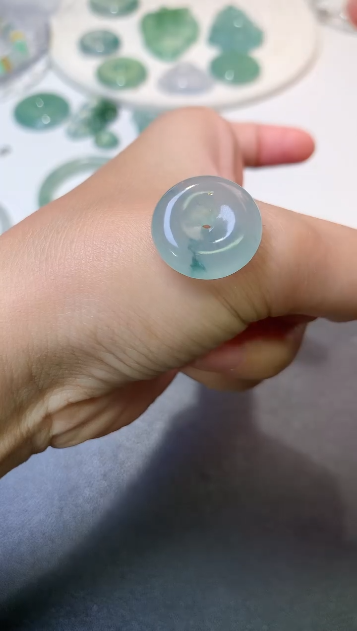 未镶嵌定制翡翠毛货