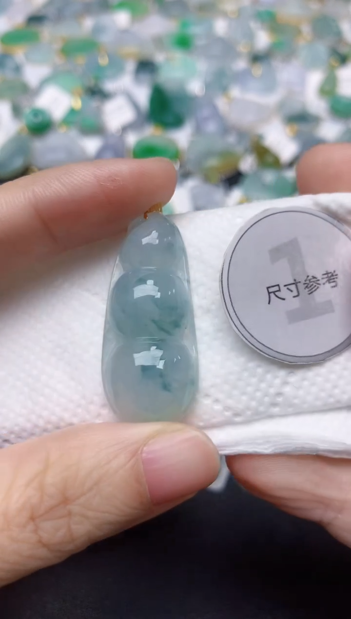 颈饰18K金镶嵌翡翠天然缅甸A货翡翠