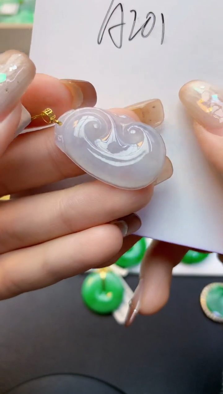 颈饰18K金镶嵌翡翠天然A货翡翠百元以上9元证书费自理