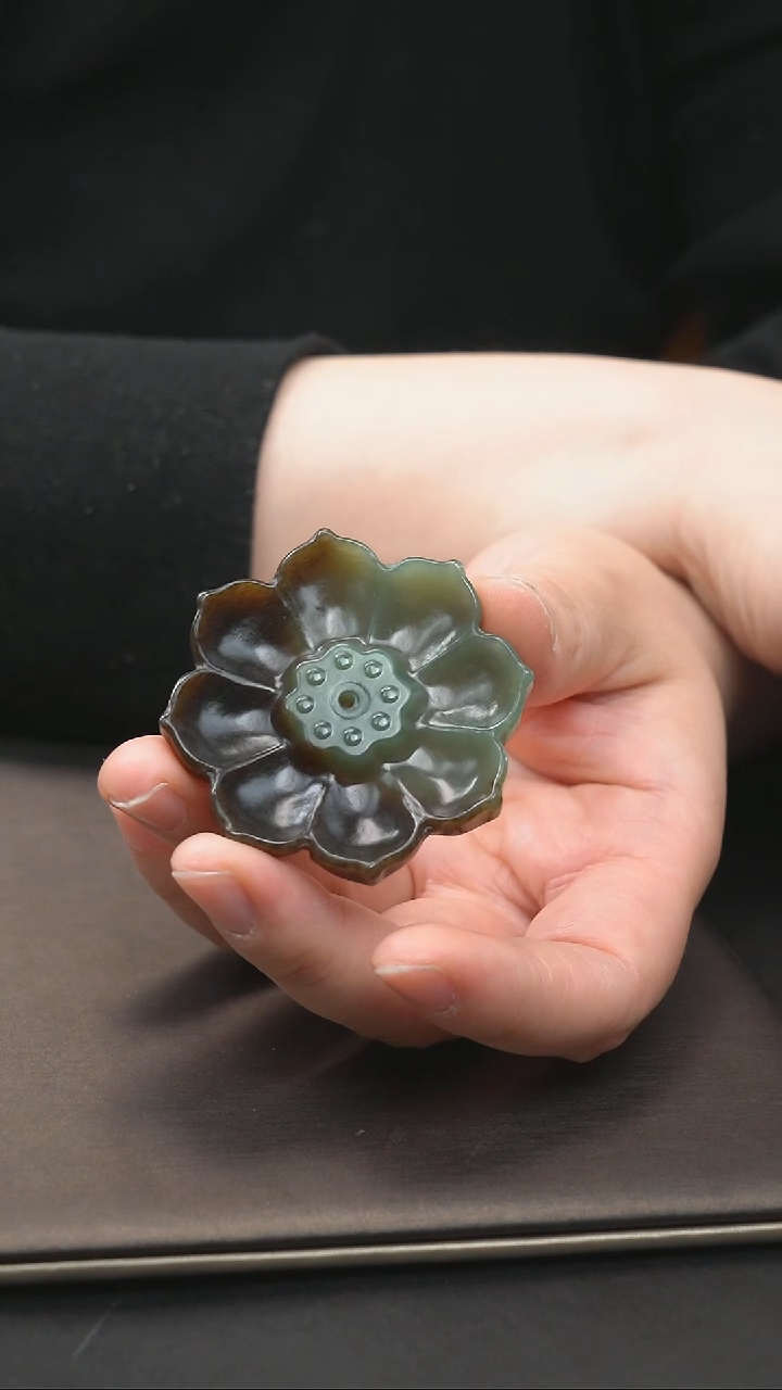 【闪购商品】和田玉未镶嵌摆件荷花