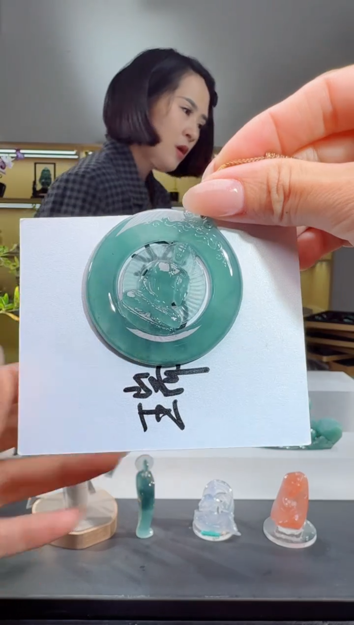 吊坠(不含链)未镶嵌翡翠佛