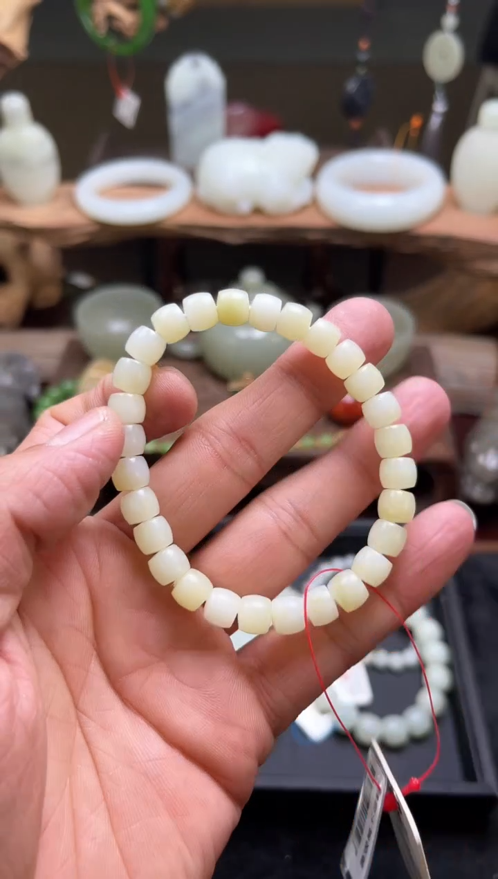 【闪购商品】和田玉手串未镶嵌且末带糖8mm极限弧