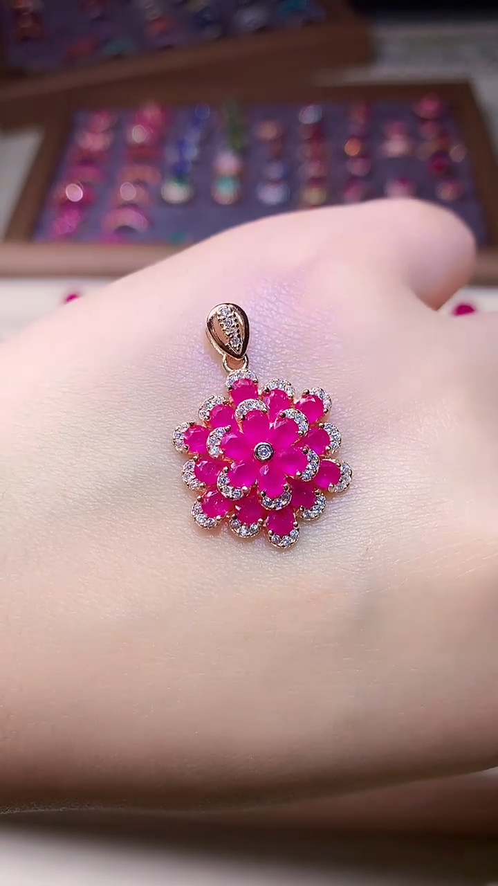 【闪购商品】红宝石吊坠(赠链)银S925镶嵌000