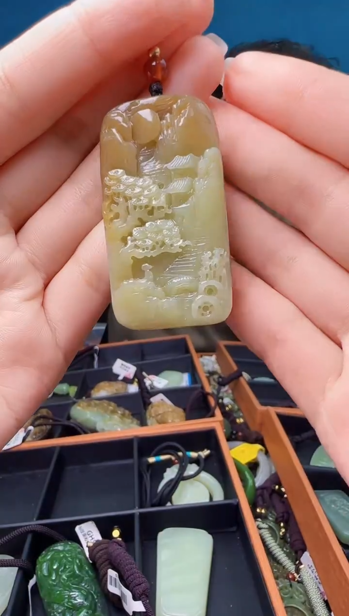 颈饰未镶嵌和田玉1