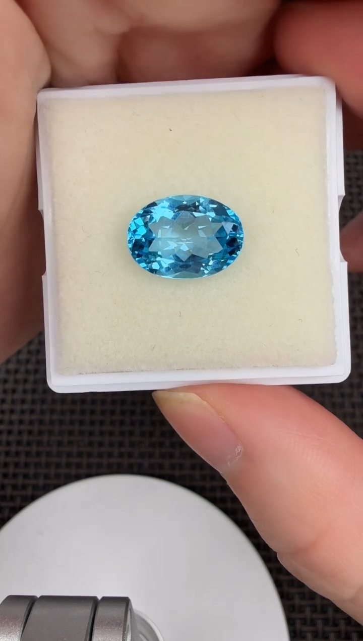 【闪购商品】托帕石椭圆未镶嵌5ct-B012254