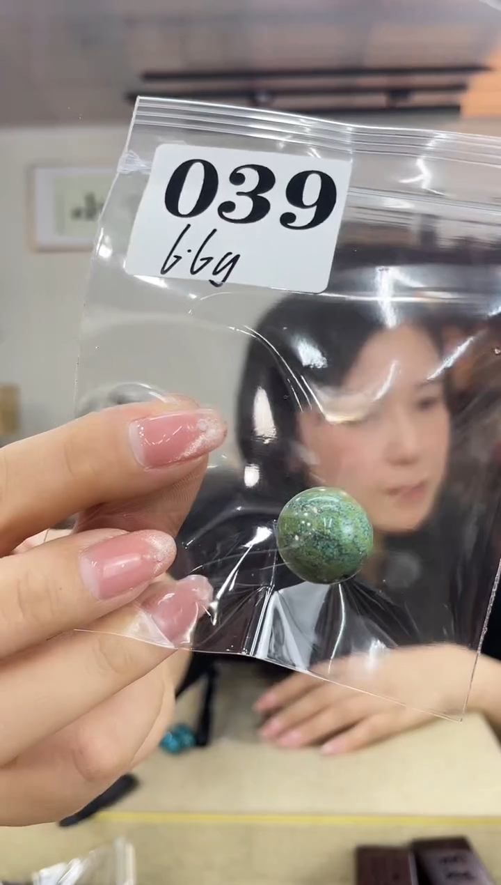 乌木类H****仔039吕松单颗珠子木木木6.6g 
