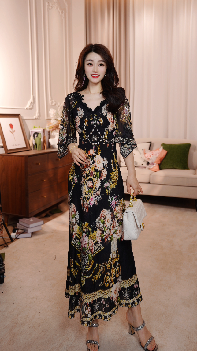 【星城夜语】限量版轻奢复古优雅气质收腰新名媛风高级度假连衣裙