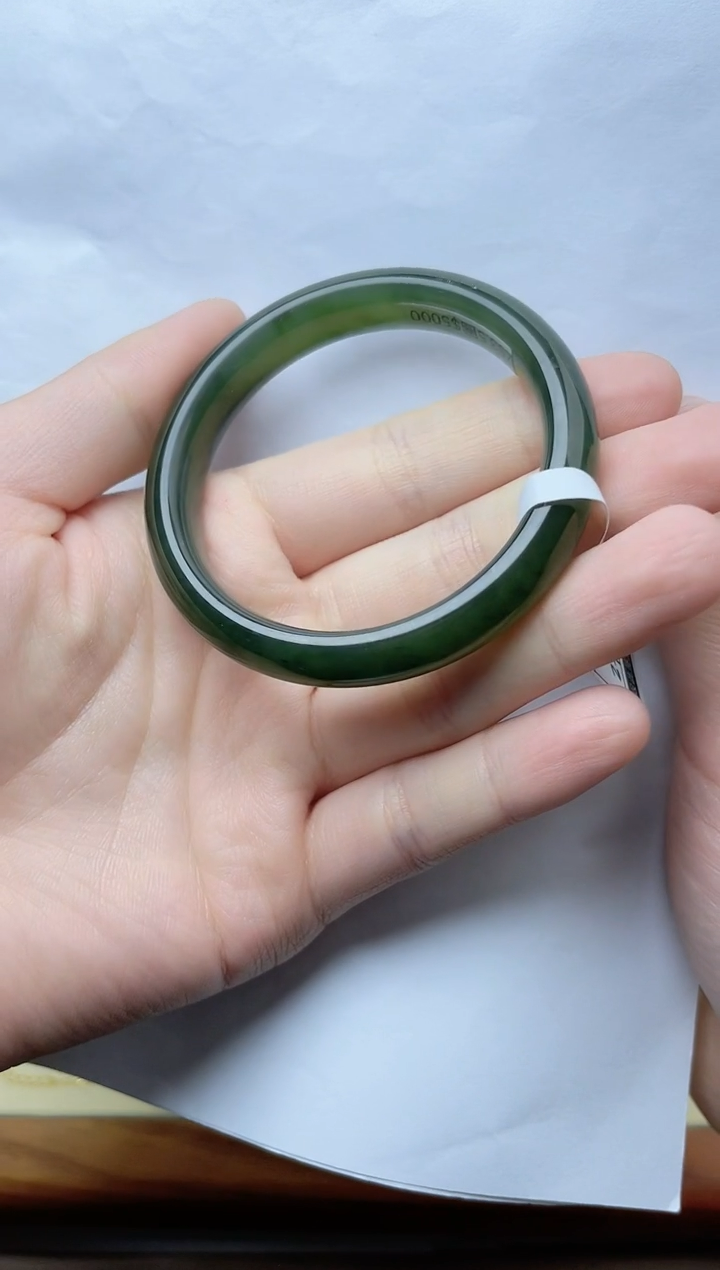 【闪购商品】和田玉手镯未镶嵌53圈口kk