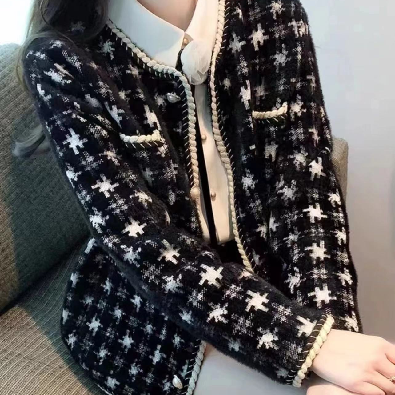 千鸟格子短外套女春秋新款小香风开衫 