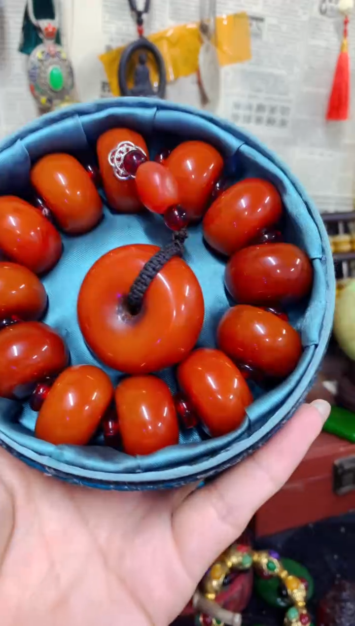 未镶嵌蜜蜡裸石主播推荐主播推荐