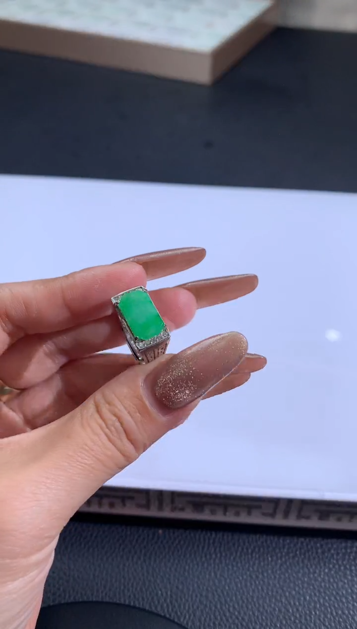 【闪购商品】翡翠戒指银S925镶嵌翡翠