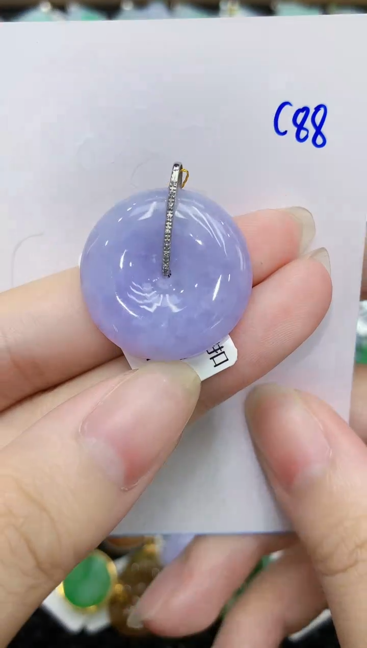 翡翠18K金镶嵌颈饰111111111