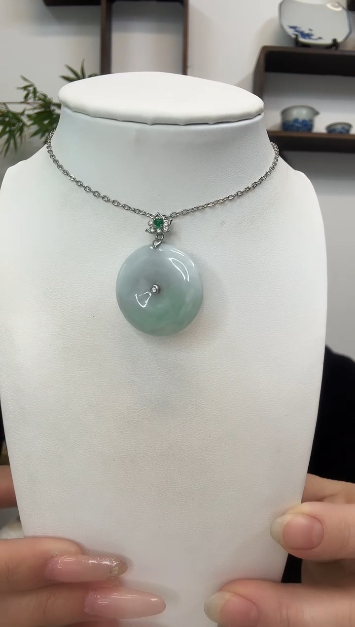 吊坠(赠链)银S925镶嵌翡翠平安扣