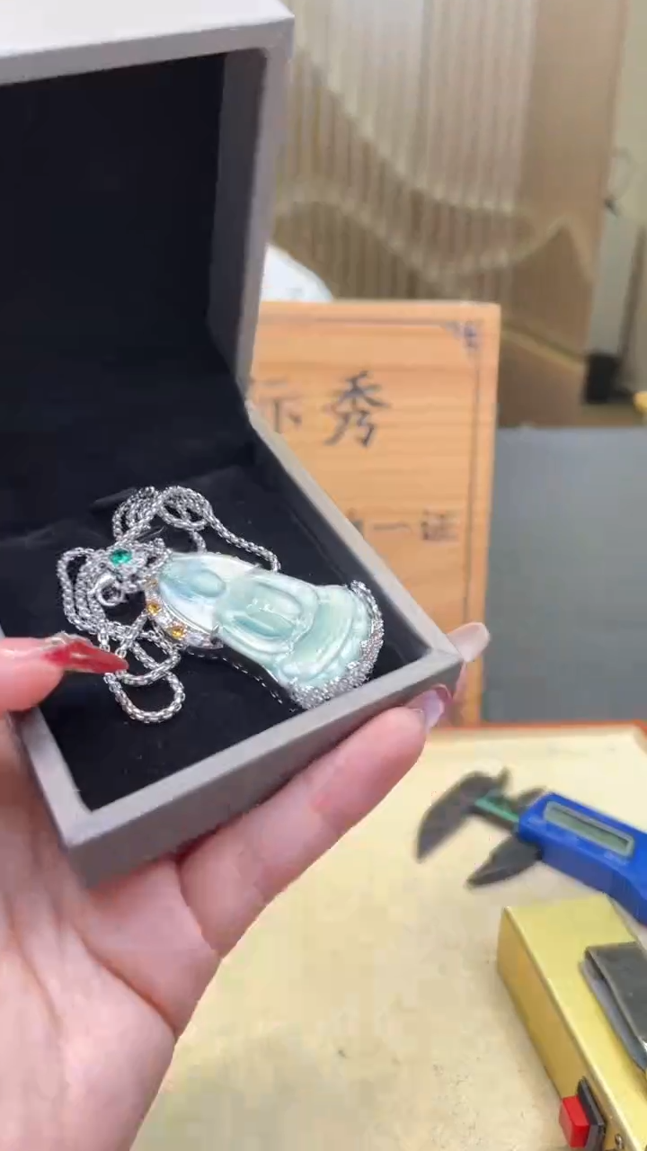 【闪购商品】定制翡翠未镶嵌      *123