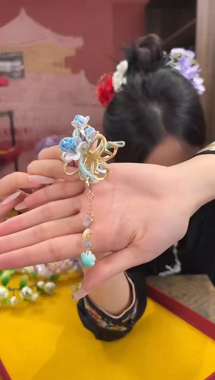 【闪购商品】刺绣非遗绒花缠花手工（抓夹 ）