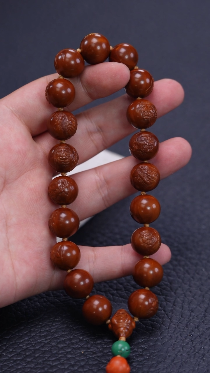 【闪购商品】橄榄核其他回血尘修本工铁核正圆薄意雕十八罗汉手持