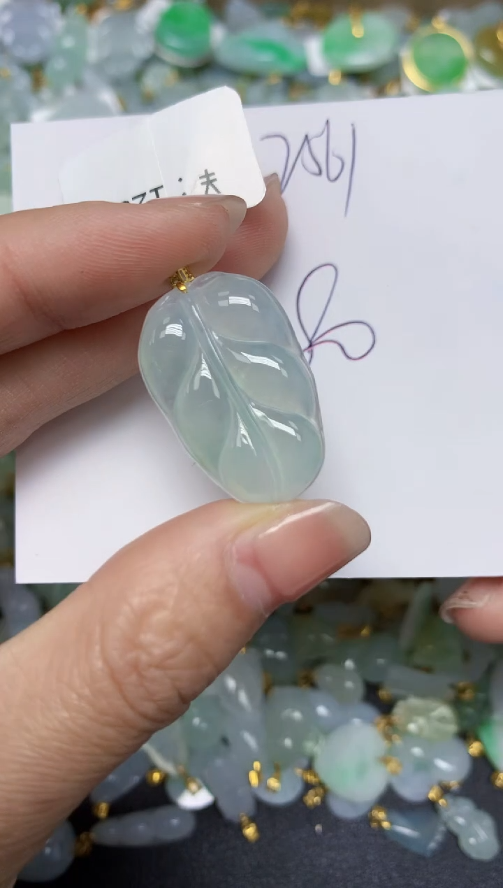 【闪购商品】翡翠颈饰18K金镶嵌天然翡翠A货