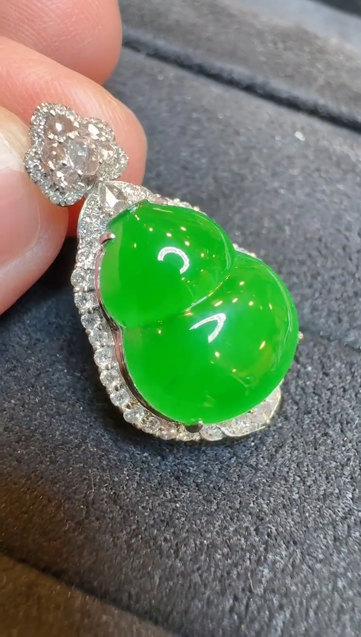 【闪购商品】翡翠吊坠(不含链)18K金镶嵌多样性团购发一件