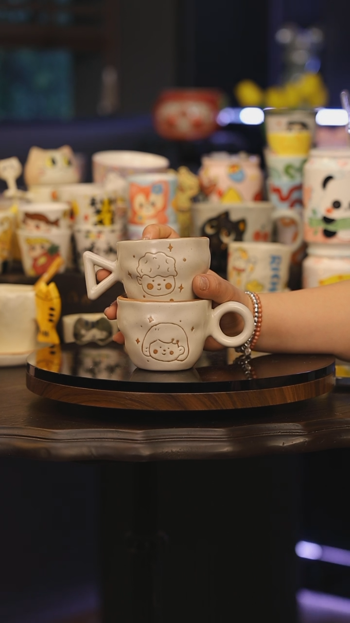 【闪购商品】摆件景德镇釉下彩绘设计师款式陶瓷