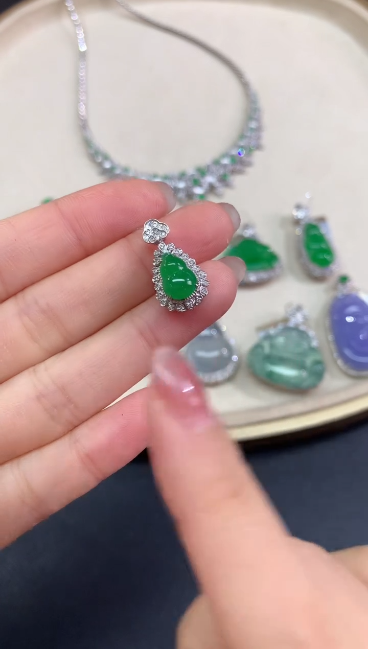 吊坠(不含链)18K金镶嵌翡翠A101|3980
