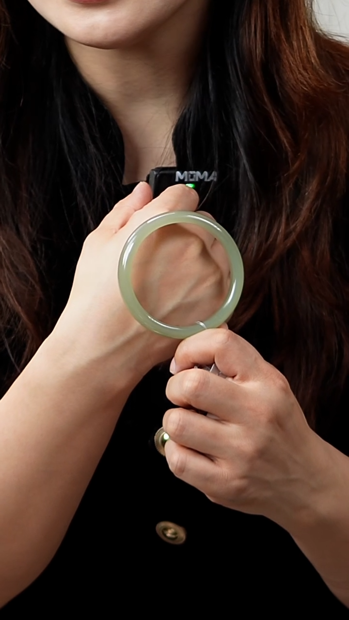 【闪购商品】和田玉手镯未镶嵌59正装冰晴