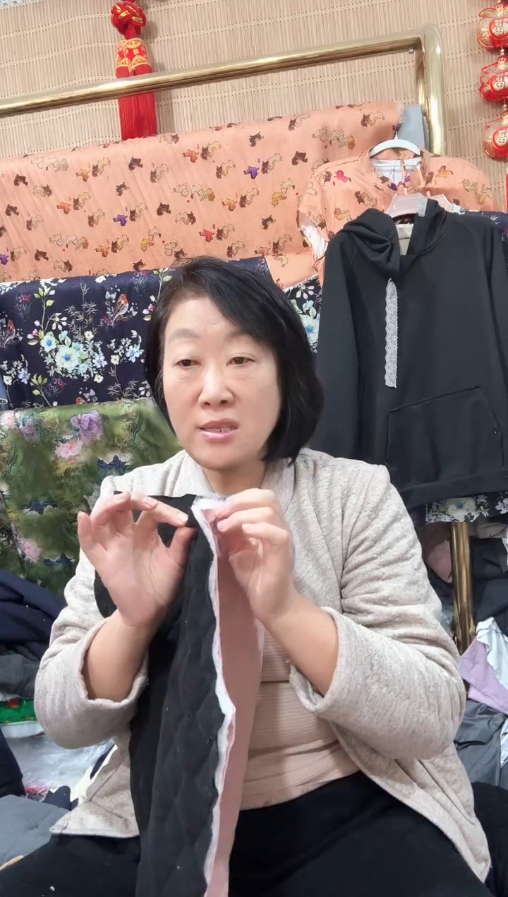 薄款女士黑色棉裤裁片一条（不带腰布）