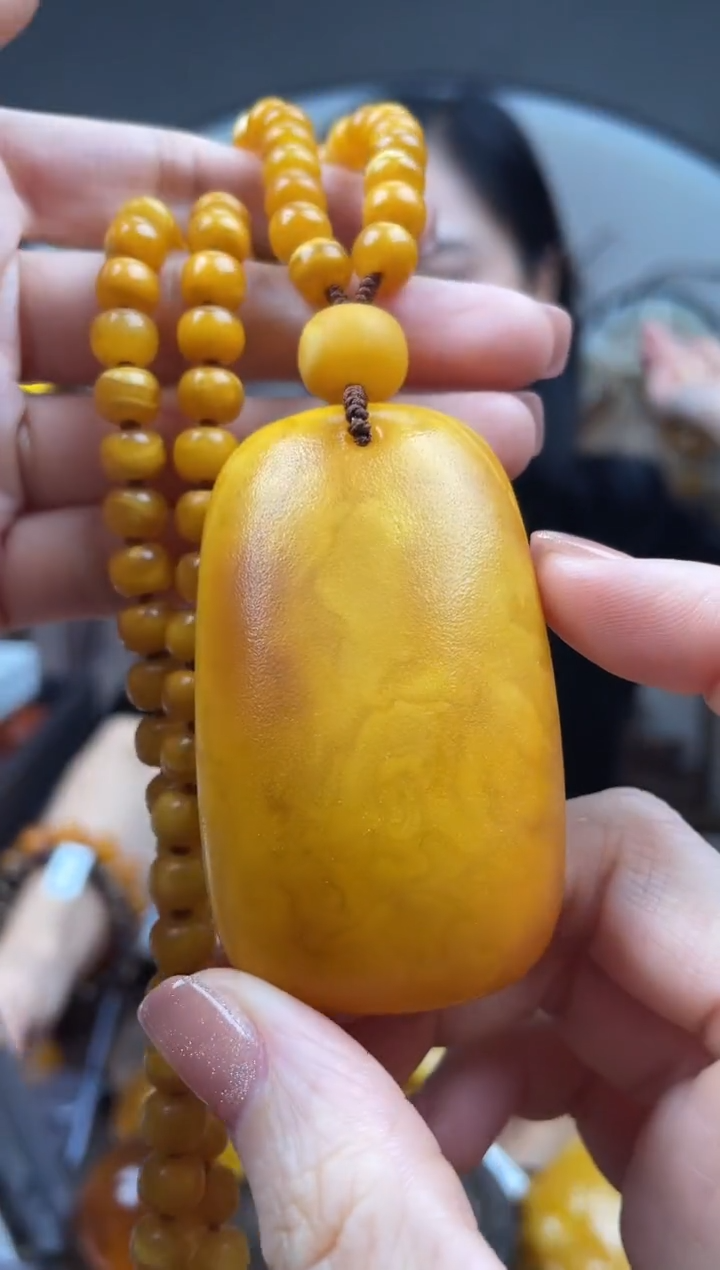 【闪购商品】琥珀裸石未镶嵌首饰 假1赔4 （多样性发货1件