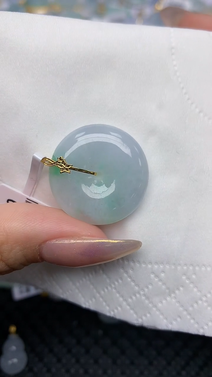 【闪购商品】翡翠颈饰18K金镶嵌天然翡翠A货