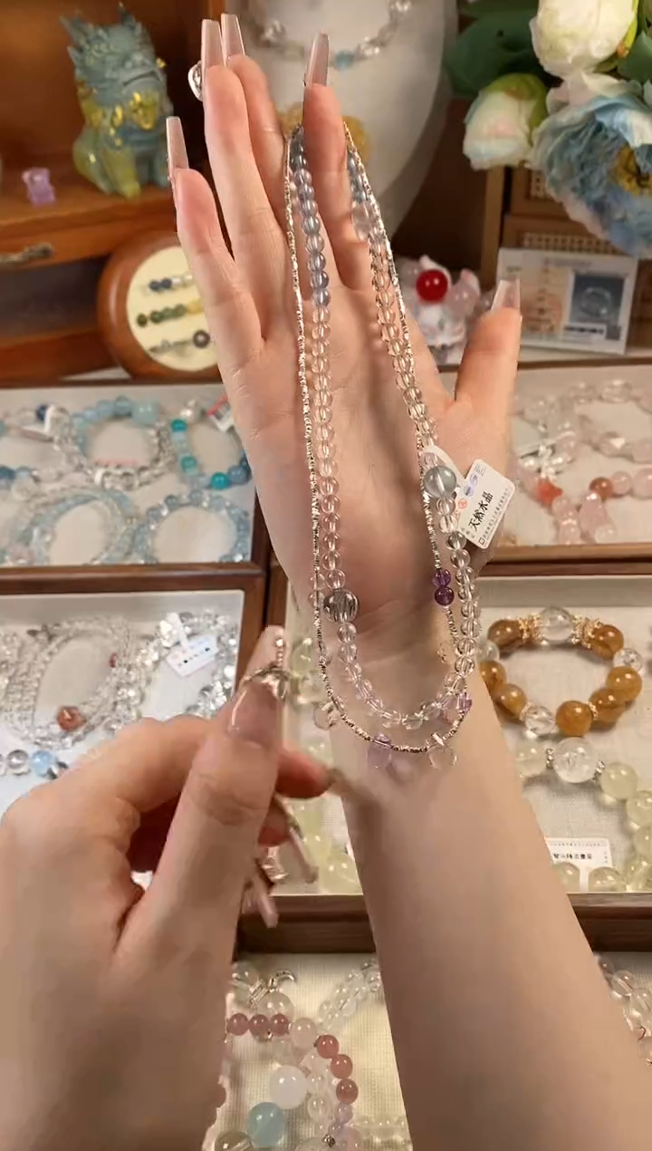 水晶手串银S925镶嵌蜂****士蓝白  菠萝珠项链