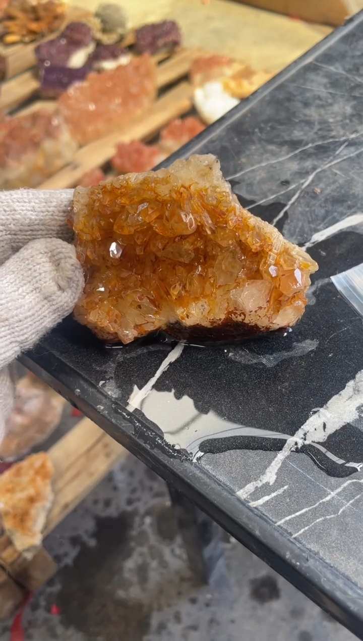 【闪购商品】黄晶原石未镶嵌天然黄水晶原石摆件