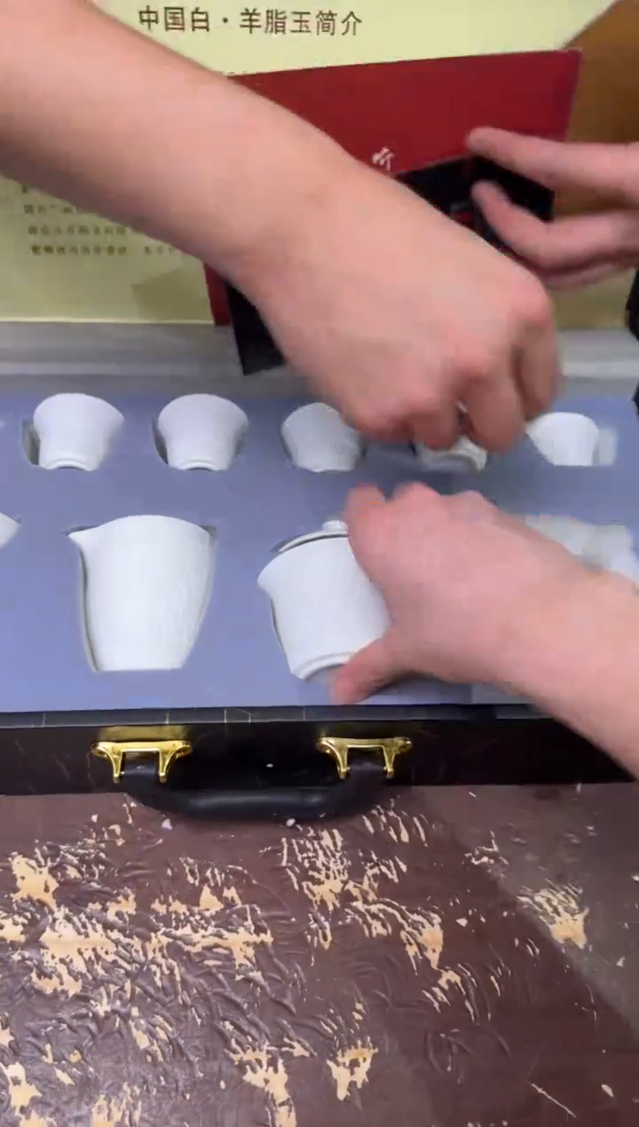 瓷片小强茶具套装（不带礼盒）清明