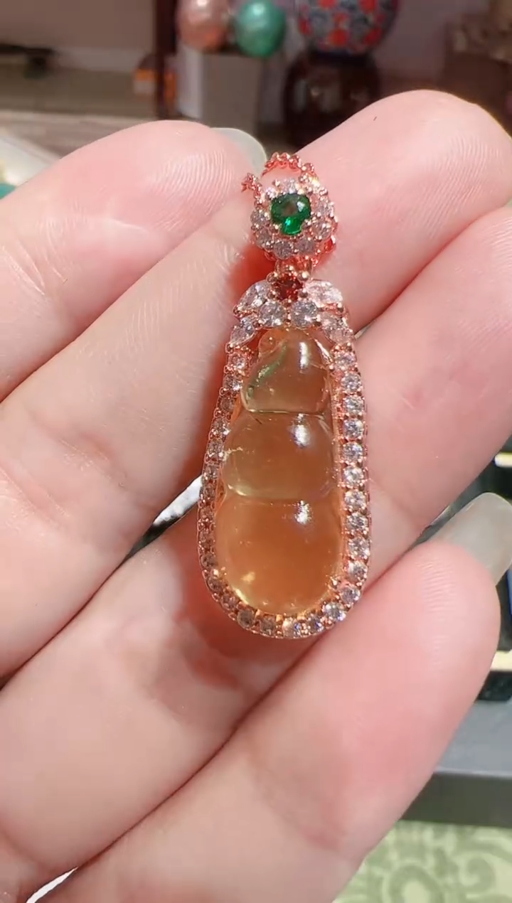 【闪购商品】琥珀颈饰未镶嵌202512332