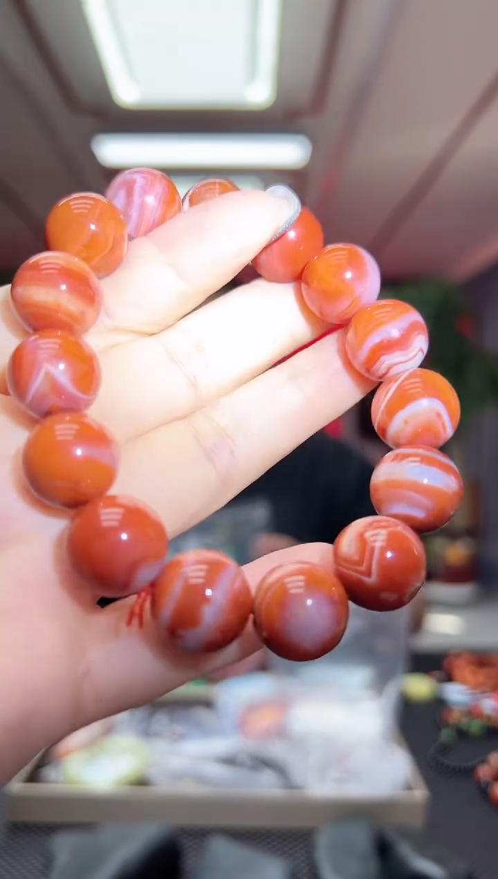 【闪购商品】南红玛瑙手串未镶嵌多样性发货其中发一