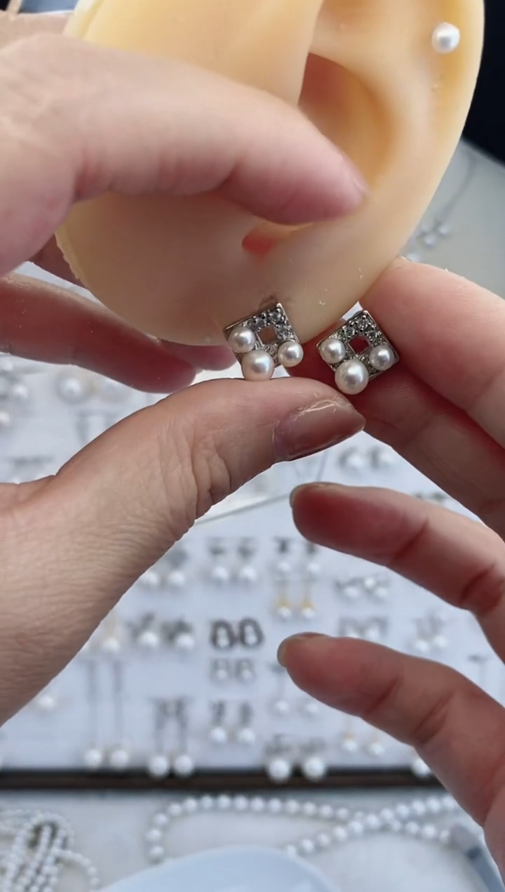 合金耳饰淡水珍珠18