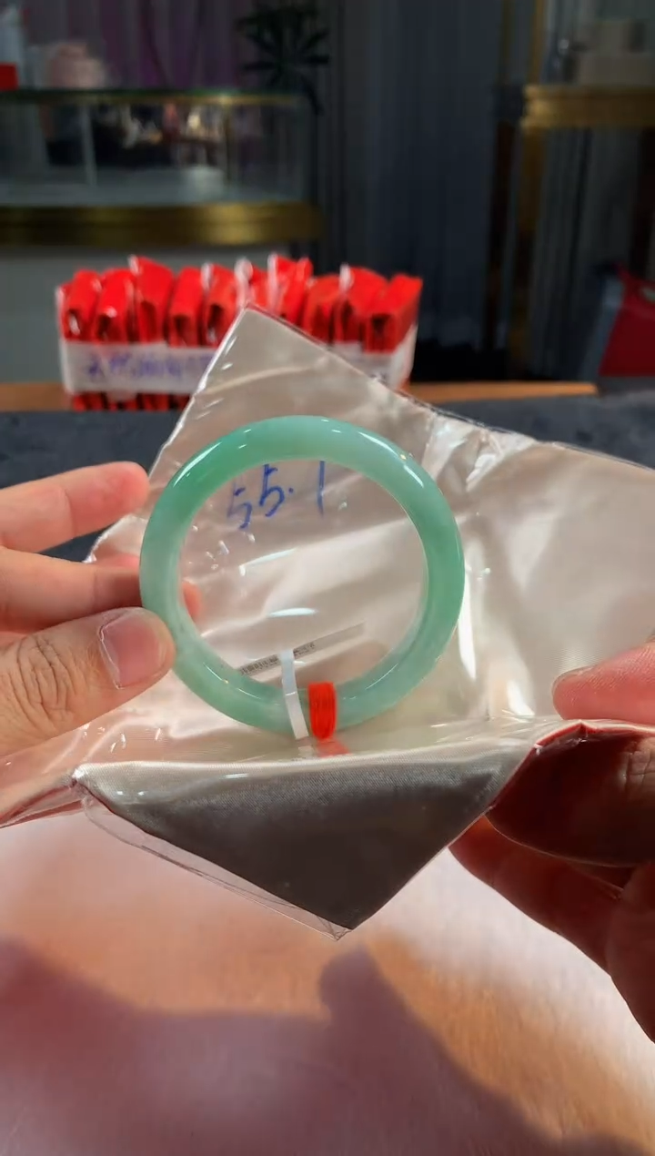 未镶嵌定制翡翠5082毛货不退不换56-57圈