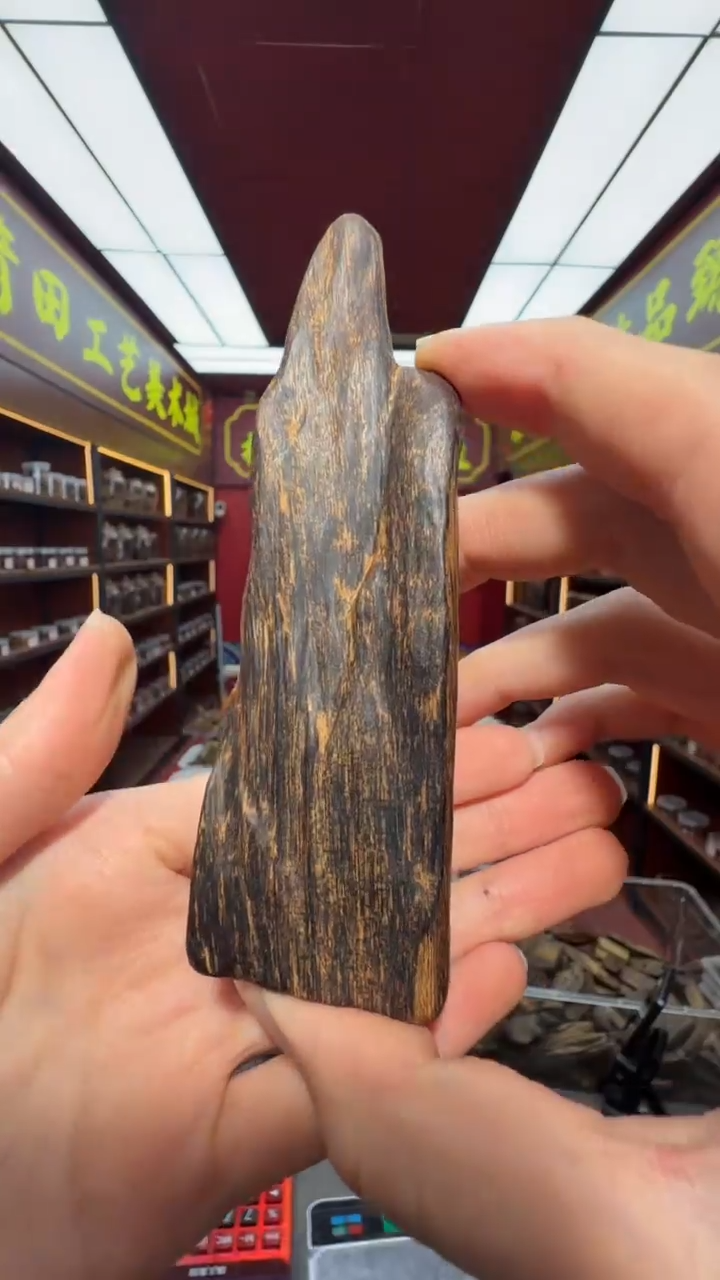 沉香吊坠多样性发一