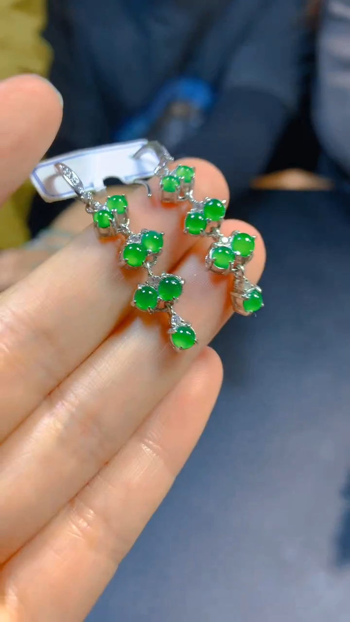 【闪购商品】翡翠耳饰未镶嵌0095537371多样性发一