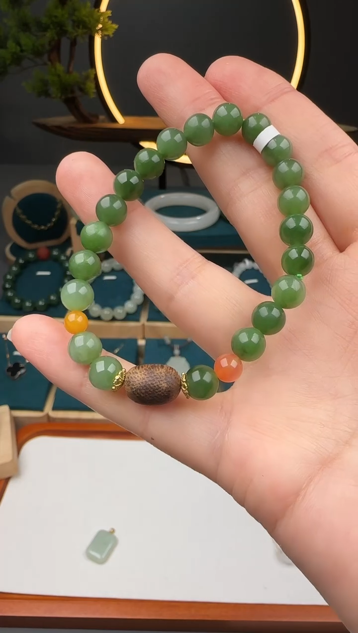 未镶嵌手串和田玉（碧玉）和田碧玉手串