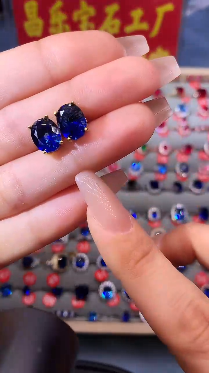 【闪购商品】蓝宝石耳饰银S925镶嵌1111