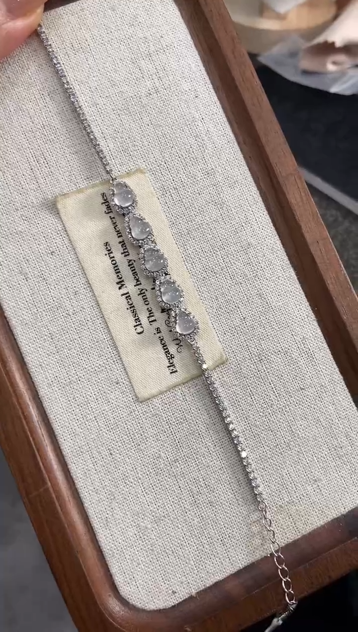 银S925镶嵌挂件翡翠小**记手链