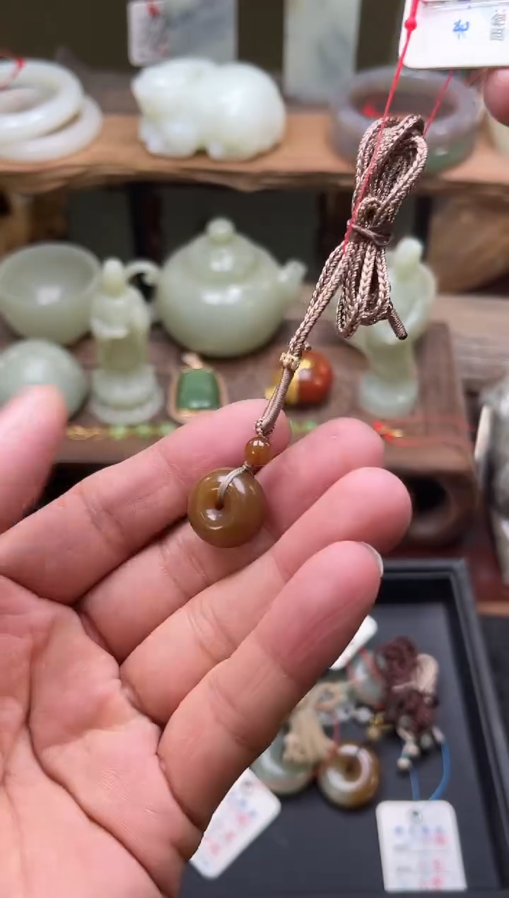 【闪购商品】和田玉未镶嵌吊坠且末金山糖平安扣9007784