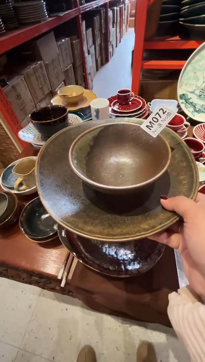 瓷片?**?m072志野古拙一人食