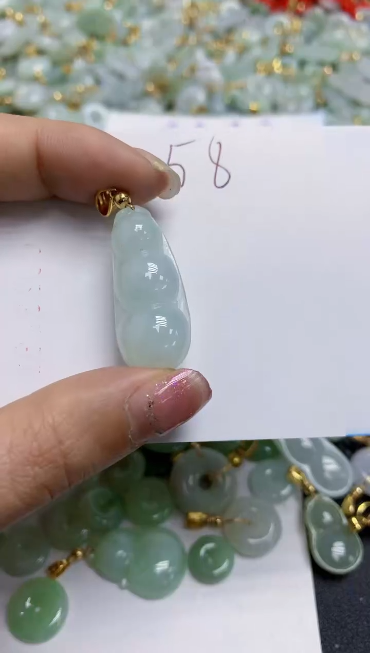 【闪购商品】翡翠颈饰合金天然翡翠A货